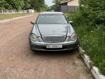 Сірий Мерседес Е-Клас, об'ємом двигуна 2.1 л та пробігом 440 тис. км за 5700 $, фото 1 на Automoto.ua