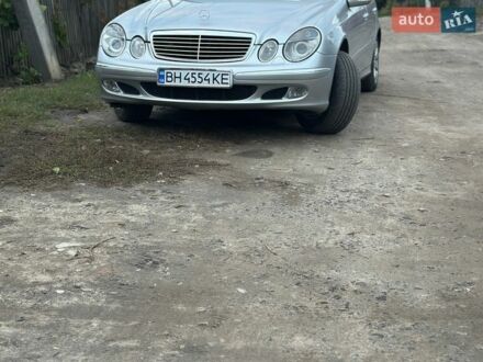 Сірий Мерседес Е-Клас, об'ємом двигуна 2.7 л та пробігом 453 тис. км за 7500 $, фото 1 на Automoto.ua