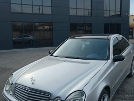 Серый Мерседес Е-Класс, объемом двигателя 2.69 л и пробегом 350 тыс. км за 6600 $, фото 1 на Automoto.ua