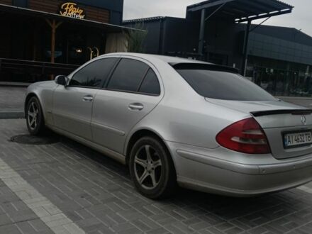 Мерседес Е-Класс 2003 в Белой Церкве на Automoto.ua Серый Мерседес Е-Класс, объемом двигателя 2.1 л и пробегом 200 тыс. км за 6200 $, фото 1 на Automoto.ua