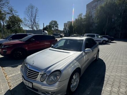 Мерседес Е-Клас 2003 у Тернополі на Automoto.ua Сірий Мерседес Е-Клас, об'ємом двигуна 3.2 л та пробігом 430 тис. км за 6200 $, фото 1 на Automoto.ua