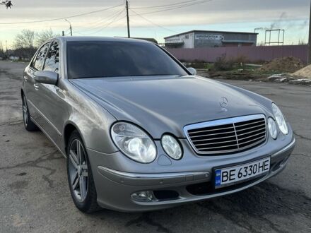 Серый Мерседес Е-Класс, объемом двигателя 3.2 л и пробегом 335 тыс. км за 5600 $, фото 1 на Automoto.ua