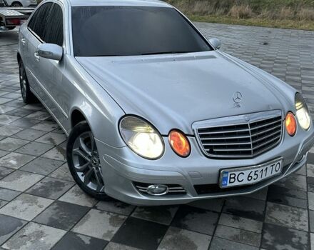 Сірий Мерседес Е-Клас, об'ємом двигуна 2.1 л та пробігом 374 тис. км за 6600 $, фото 1 на Automoto.ua