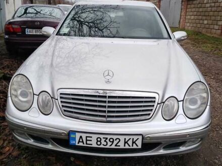 Сірий Мерседес Е-Клас, об'ємом двигуна 1.8 л та пробігом 270 тис. км за 8000 $, фото 1 на Automoto.ua