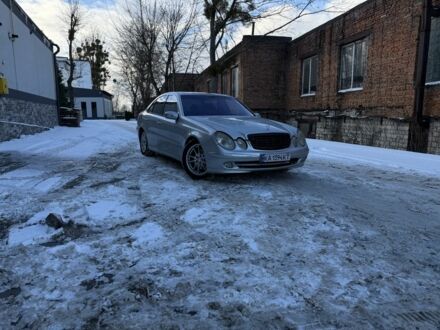 Сірий Мерседес Е-Клас, об'ємом двигуна 3.2 л та пробігом 400 тис. км за 4150 $, фото 1 на Automoto.ua