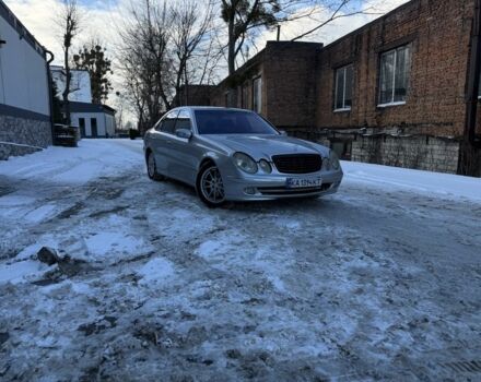 Серый Мерседес Е-Класс, объемом двигателя 3.2 л и пробегом 400 тыс. км за 4150 $, фото 1 на Automoto.ua