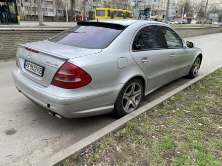 Мерседес Е-Клас 2003 у Вінниці на Automoto.ua Сірий Мерседес Е-Клас, об'ємом двигуна 3.2 л та пробігом 320 тис. км за 6000 $, фото 1 на Automoto.ua