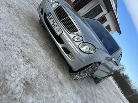 Сірий Мерседес Е-Клас, об'ємом двигуна 2.15 л та пробігом 308 тис. км за 9000 $, фото 1 на Automoto.ua