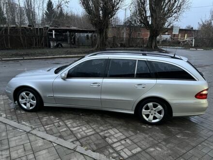 Сірий Мерседес Е-Клас, об'ємом двигуна 3.2 л та пробігом 460 тис. км за 4111 $, фото 1 на Automoto.ua