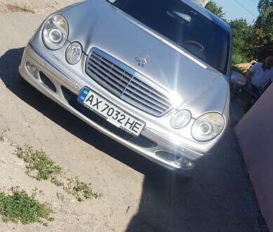 Сірий Мерседес Е-Клас, об'ємом двигуна 3.2 л та пробігом 185 тис. км за 8000 $, фото 1 на Automoto.ua