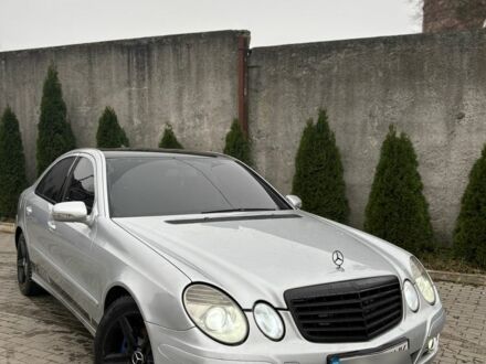 Серый Мерседес Е-Класс, объемом двигателя 2.2 л и пробегом 430 тыс. км за 6999 $, фото 1 на Automoto.ua