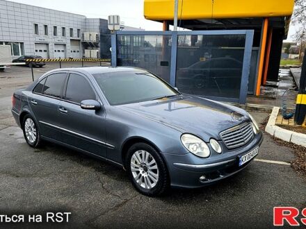 Серый Мерседес Е-Класс, объемом двигателя 3.2 л и пробегом 312 тыс. км за 7500 $, фото 1 на Automoto.ua