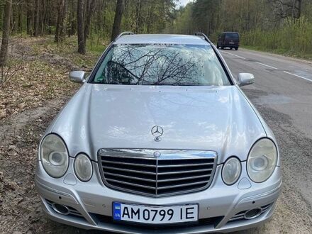 Сірий Мерседес Е-Клас, об'ємом двигуна 2.15 л та пробігом 260 тис. км за 6500 $, фото 1 на Automoto.ua