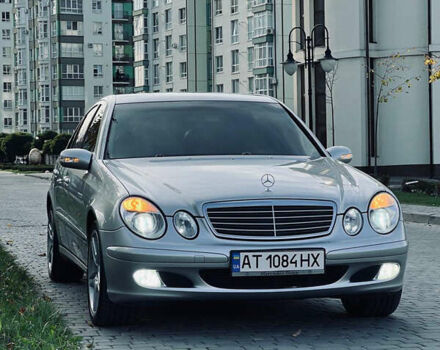 Мерседес Е-Клас 2004 у Івано-Франківську на Automoto.ua Сірий Мерседес Е-Клас, об'ємом двигуна 2.15 л та пробігом 462 тис. км за 8100 $, фото 1 на Automoto.ua