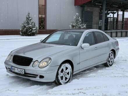 Сірий Мерседес Е-Клас, об'ємом двигуна 2.7 л та пробігом 300 тис. км за 2950 $, фото 1 на Automoto.ua