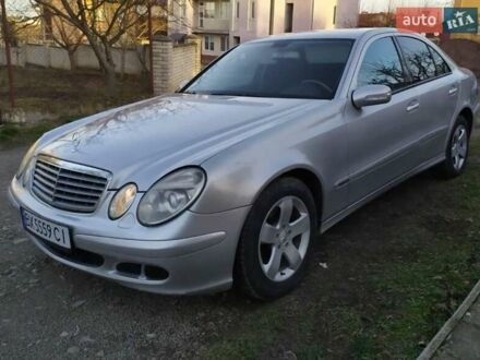 Серый Мерседес Е-Класс, объемом двигателя 2.6 л и пробегом 232 тыс. км за 6599 $, фото 1 на Automoto.ua