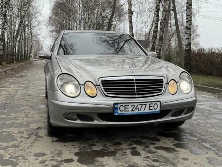 Мерседес Е-Класс 2004 в Черновцах на Automoto.ua Серый Мерседес Е-Класс, объемом двигателя 2.15 л и пробегом 430 тыс. км за 6700 $, фото 1 на Automoto.ua