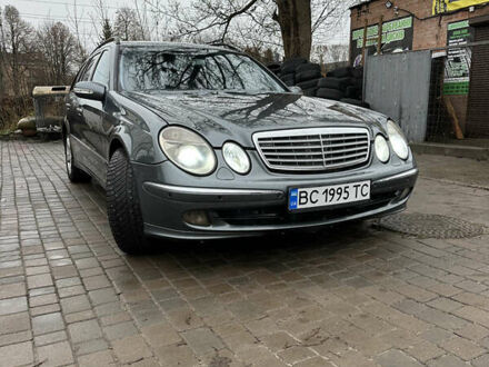 Серый Мерседес Е-Класс, объемом двигателя 3.22 л и пробегом 380 тыс. км за 5999 $, фото 1 на Automoto.ua