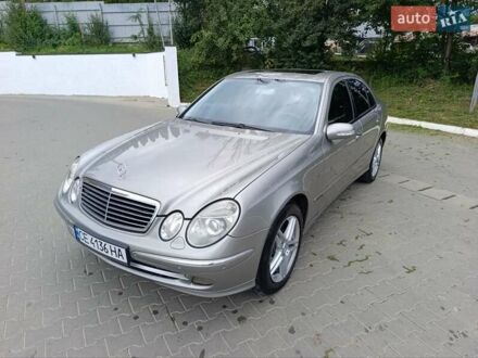 Мерседес Е-Класс 2004 в Черновцах на Automoto.ua Серый Мерседес Е-Класс, объемом двигателя 2.7 л и пробегом 282 тыс. км за 7400 $, фото 1 на Automoto.ua