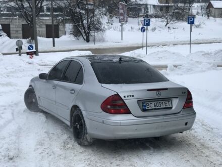 Серый Мерседес Е-Класс, объемом двигателя 2.7 л и пробегом 387 тыс. км за 2150 $, фото 1 на Automoto.ua