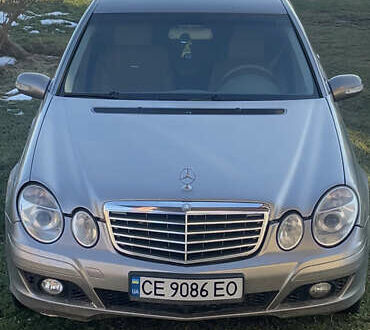 Мерседес Е-Класс 2004 в Долине на Automoto.ua Серый Мерседес Е-Класс, объемом двигателя 3.2 л и пробегом 449 тыс. км за 5999 $, фото 1 на Automoto.ua