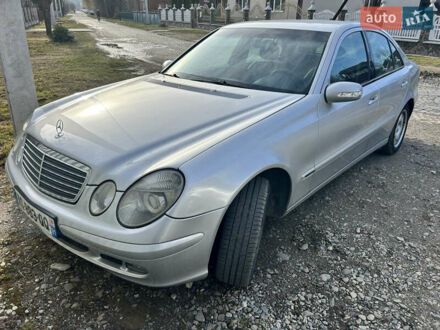 Мерседес Е-Класс 2004 в Тячеве на Automoto.ua Серый Мерседес Е-Класс, объемом двигателя 2.2 л и пробегом 300 тыс. км за 3300 $, фото 1 на Automoto.ua