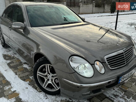 Сірий Мерседес Е-Клас, об'ємом двигуна 1.8 л та пробігом 386 тис. км за 4950 $, фото 1 на Automoto.ua
