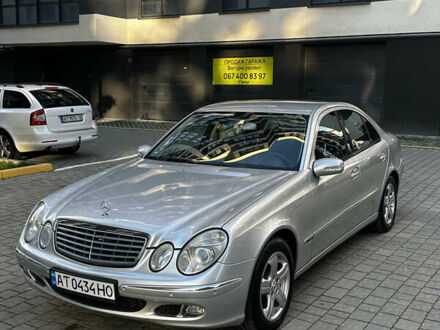 Серый Мерседес Е-Класс, объемом двигателя 2.1 л и пробегом 305 тыс. км за 6500 $, фото 1 на Automoto.ua