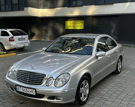 Мерседес Е-Клас 2004 у Івано-Франківську на Automoto.ua Сірий Мерседес Е-Клас, об'ємом двигуна 2.1 л та пробігом 305 тис. км за 6500 $, фото 1 на Automoto.ua