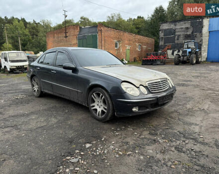 Сірий Мерседес Е-Клас, об'ємом двигуна 2.7 л та пробігом 300 тис. км за 3200 $, фото 1 на Automoto.ua