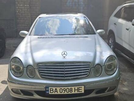 Мерседес Е-Класс 2004 в Запорожье на Automoto.ua Серый Мерседес Е-Класс, объемом двигателя 5 л и пробегом 246 тыс. км за 7500 $, фото 1 на Automoto.ua