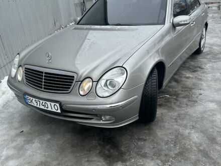 Серый Мерседес Е-Класс, объемом двигателя 3 л и пробегом 380 тыс. км за 7666 $, фото 1 на Automoto.ua