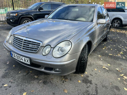 Серый Мерседес Е-Класс, объемом двигателя 3.5 л и пробегом 260 тыс. км за 8500 $, фото 1 на Automoto.ua