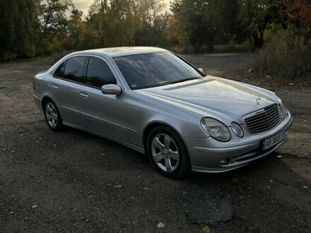 Сірий Мерседес Е-Клас, об'ємом двигуна 3 л та пробігом 360 тис. км за 9500 $, фото 1 на Automoto.ua