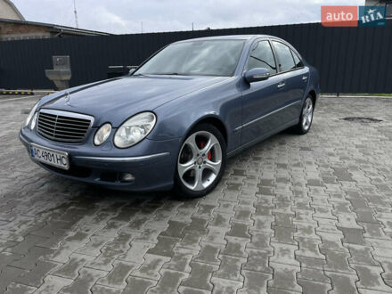 Мерседес Е-Класс 2005 в Луцке на Automoto.ua Серый Мерседес Е-Класс, объемом двигателя 2.99 л и пробегом 321 тыс. км за 9200 $, фото 1 на Automoto.ua