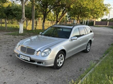 Мерседес Е-Класс 2005 в Сквира на Automoto.ua Серый Мерседес Е-Класс, объемом двигателя 1.8 л и пробегом 27 тыс. км за 6200 $, фото 1 на Automoto.ua