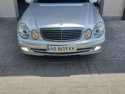 Серый Мерседес Е-Класс, объемом двигателя 3.22 л и пробегом 352 тыс. км за 8750 $, фото 1 на Automoto.ua