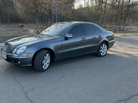 Мерседес Е-Класс 2005 в Ковель на Automoto.ua Серый Мерседес Е-Класс, объемом двигателя 2.9 л и пробегом 324 тыс. км за 9300 $, фото 1 на Automoto.ua