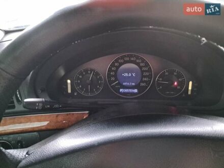 Мерседес Е-Клас 2005 у Кельменцах на Automoto.ua Сірий Мерседес Е-Клас, об'ємом двигуна 2.15 л та пробігом 336 тис. км за 7844 $, фото 1 на Automoto.ua
