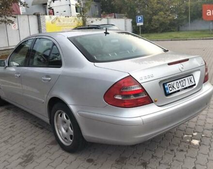 Сірий Мерседес Е-Клас, об'ємом двигуна 2.15 л та пробігом 483 тис. км за 8500 $, фото 1 на Automoto.ua