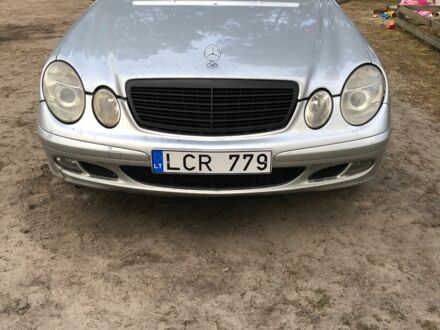 Сірий Мерседес Е-Клас, об'ємом двигуна 2.7 л та пробігом 333 тис. км за 2100 $, фото 1 на Automoto.ua