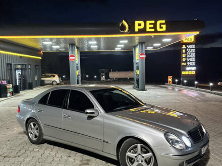 Сірий Мерседес Е-Клас, об'ємом двигуна 3.22 л та пробігом 275 тис. км за 8000 $, фото 1 на Automoto.ua