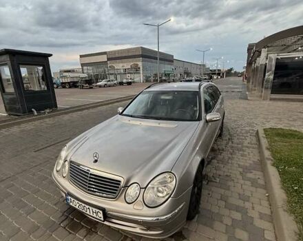 Сірий Мерседес Е-Клас, об'ємом двигуна 3 л та пробігом 380 тис. км за 5500 $, фото 1 на Automoto.ua