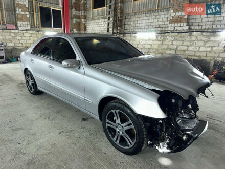 Сірий Мерседес Е-Клас, об'ємом двигуна 1.8 л та пробігом 373 тис. км за 2700 $, фото 1 на Automoto.ua