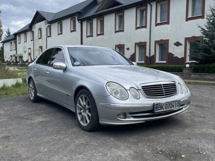 Сірий Мерседес Е-Клас, об'ємом двигуна 3 л та пробігом 280 тис. км за 7600 $, фото 1 на Automoto.ua