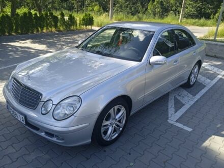 Мерседес Е-Клас 2006 у Могилев-Подольском на Automoto.ua Сірий Мерседес Е-Клас, об'ємом двигуна 1.8 л та пробігом 97 тис. км за 9300 $, фото 1 на Automoto.ua