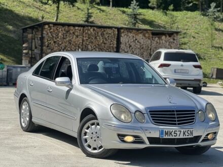 Мерседес Е-Класс 2006 в Черновцах на Automoto.ua Серый Мерседес Е-Класс, объемом двигателя 3 л и пробегом 250 тыс. км за 3750 $, фото 1 на Automoto.ua