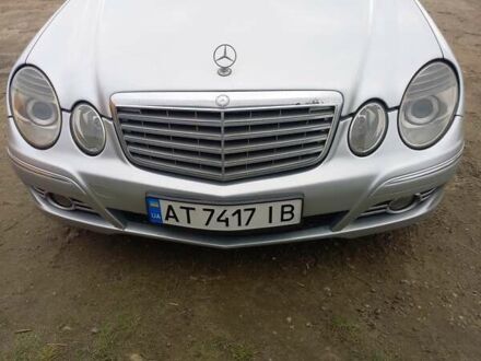 Сірий Мерседес Е-Клас, об'ємом двигуна 2.15 л та пробігом 383 тис. км за 7800 $, фото 1 на Automoto.ua