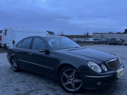 Серый Мерседес Е-Класс, объемом двигателя 2.7 л и пробегом 327 тыс. км за 4150 $, фото 1 на Automoto.ua