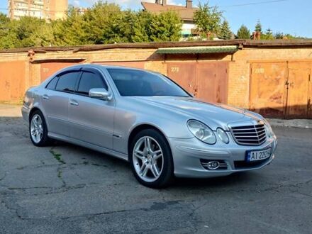 Сірий Мерседес Е-Клас, об'ємом двигуна 3 л та пробігом 440 тис. км за 11499 $, фото 1 на Automoto.ua